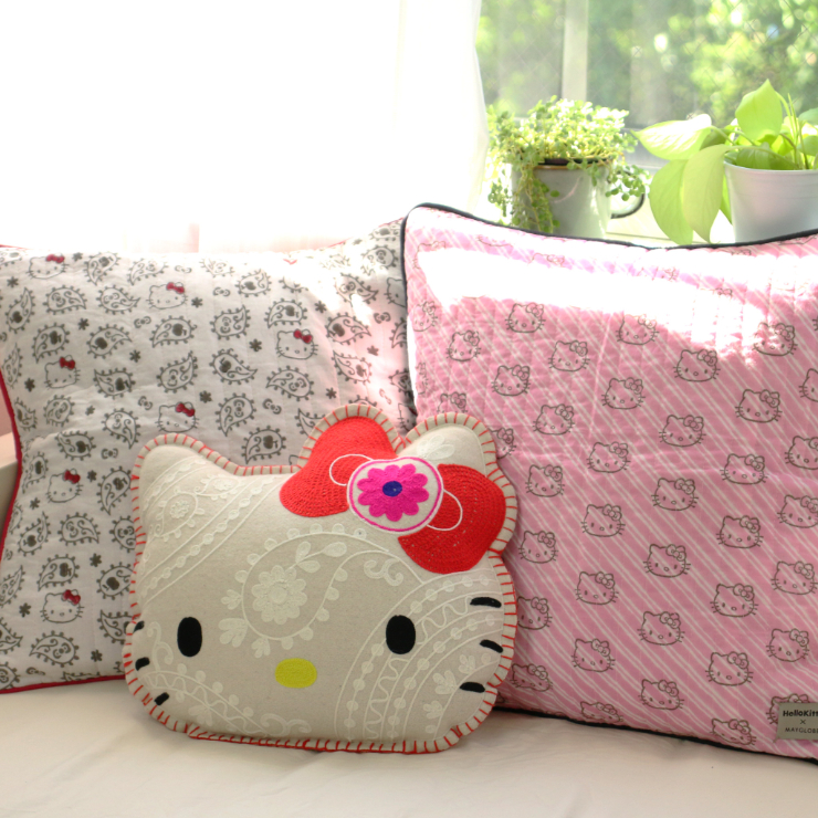 HelloKitty ﾌﾞﾛｯｸﾌﾟﾘﾝﾄｸｯｼｮﾝｶﾊﾞｰ mk23018 (上代: 4900円)
