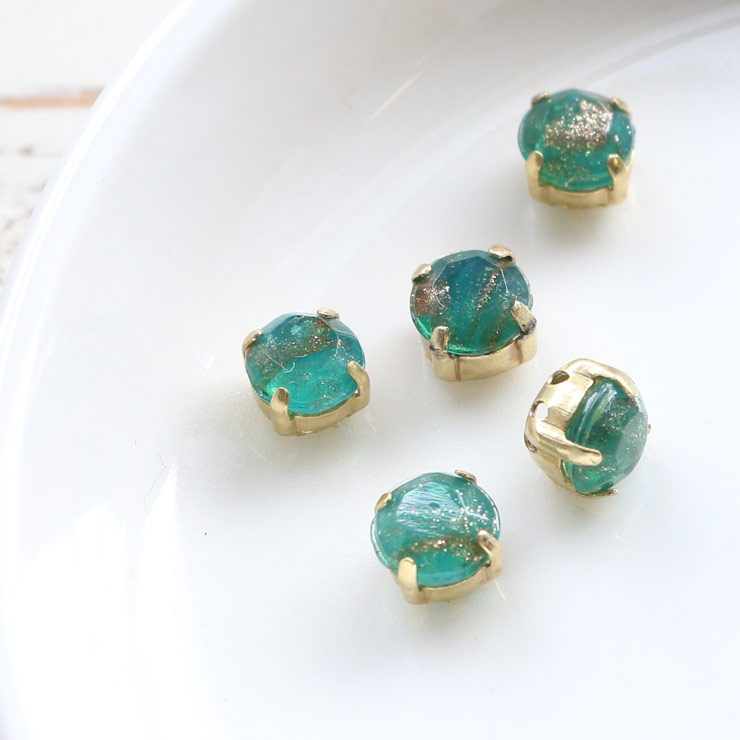MAYGLOBE beads&craft Grass stone Round 6mm 4pcs Green×BrownGlitter xs00527-004 （上代: 430円）