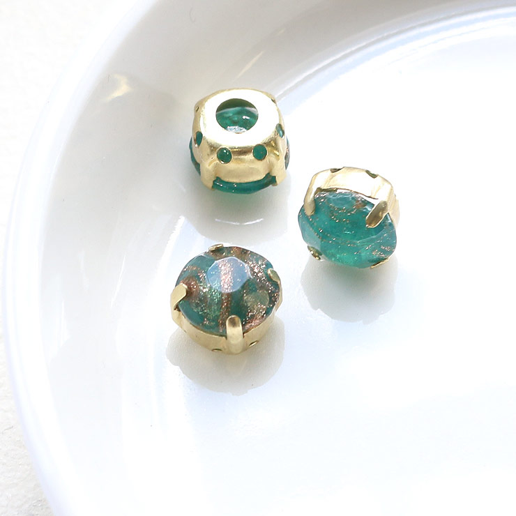 MAYGLOBE beads&craft Grass stone Round 8mm 3pcs Green×BrownGlitter xs03356-003 （上代: 430円）