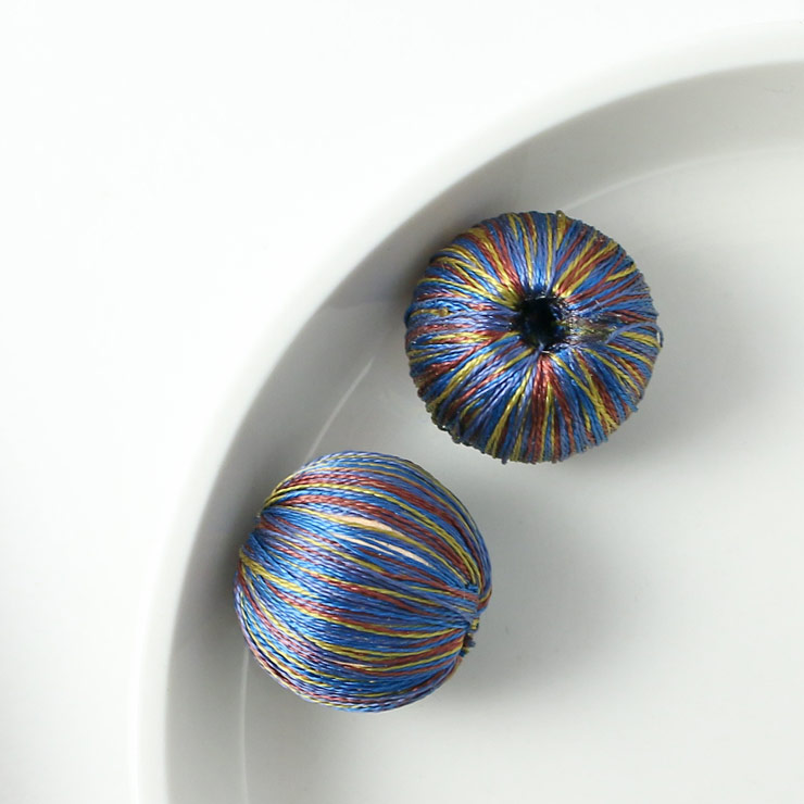 MAYGLOBE beads&craft Silk wrapping ball Round 17mm 2pcs Navy×Green xw01037-002 （上代: 520円）