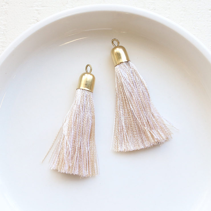 タッセル 10×35mm アイボリー×ホワイト【2個入×5セット入り】yf00378-002 （上代: 2200円）